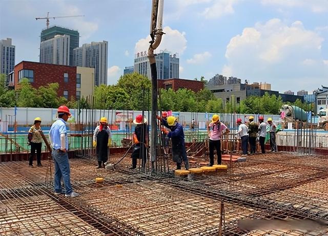 主体结构四大班组劳务分包价格分析——建筑劳务总包视角